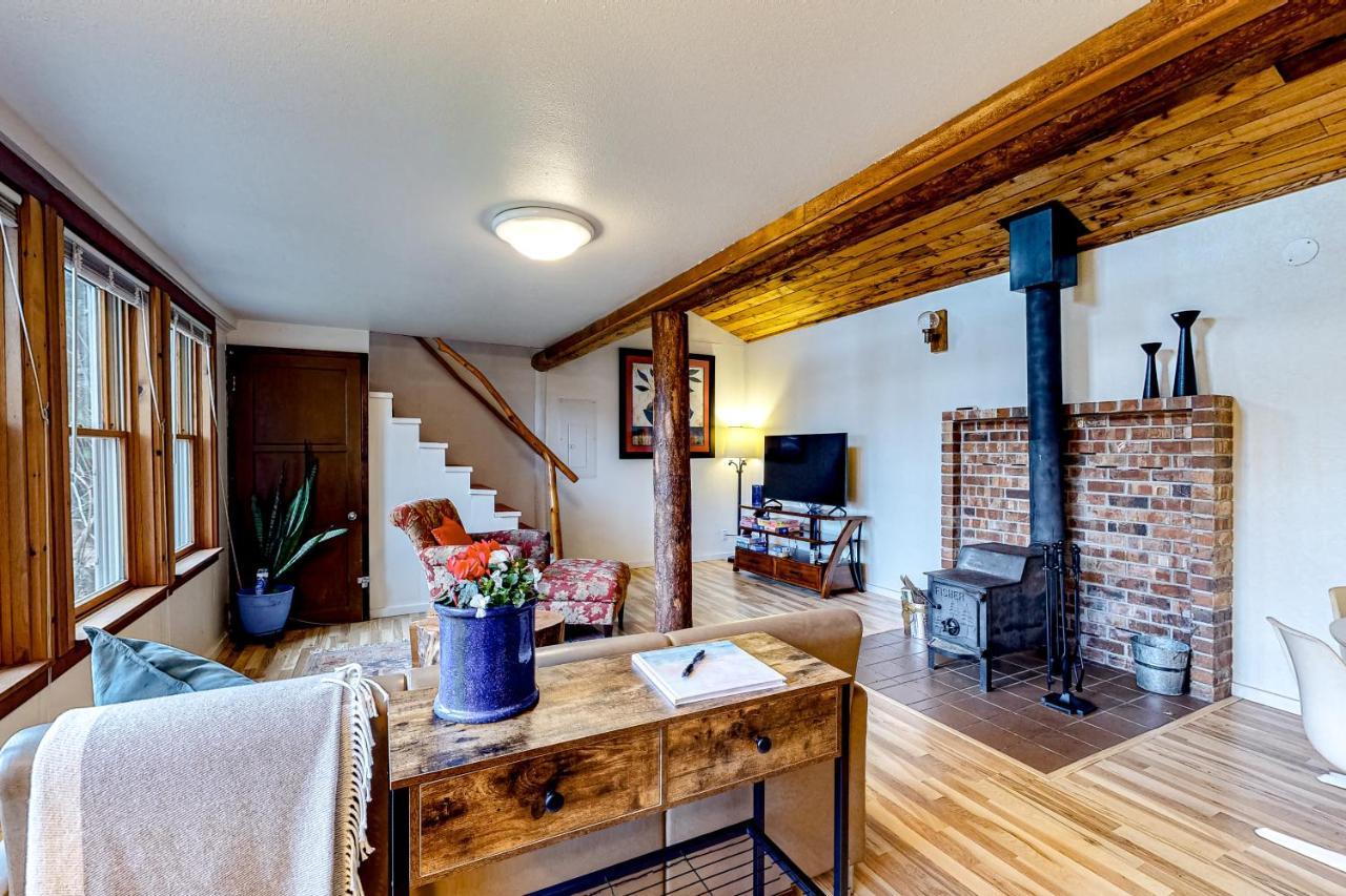 Seabeck Cottage On Hood Canal ภายนอก รูปภาพ