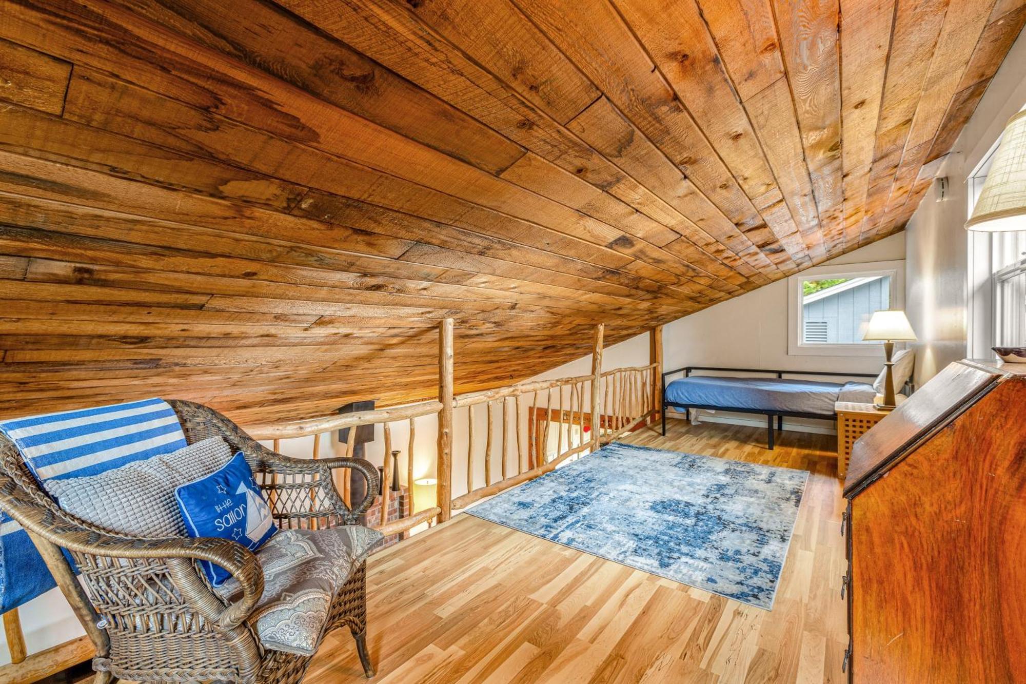 Seabeck Cottage On Hood Canal ภายนอก รูปภาพ